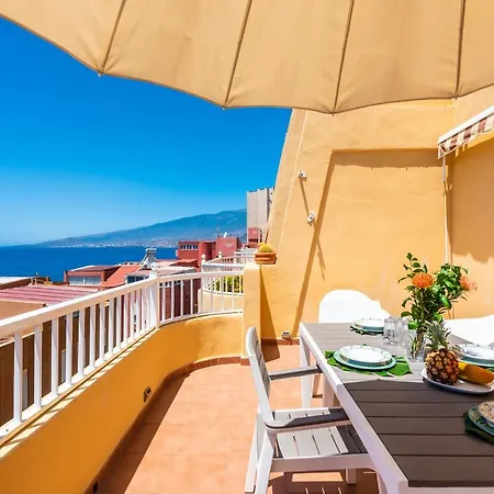 Beachfront Triplex With Swimming Pool & Parking 아파트 Radazul