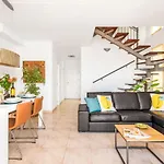 Apartment Beachfront Triplex With Parking