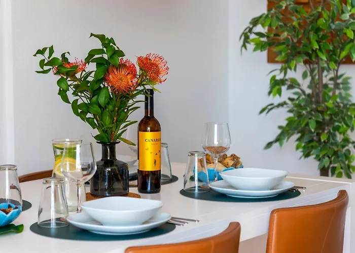 Апартаменты Beachfront Triplex With Parking Радазул