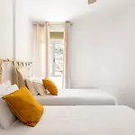 Apartment Beachfront Triplex With Parking Radazul